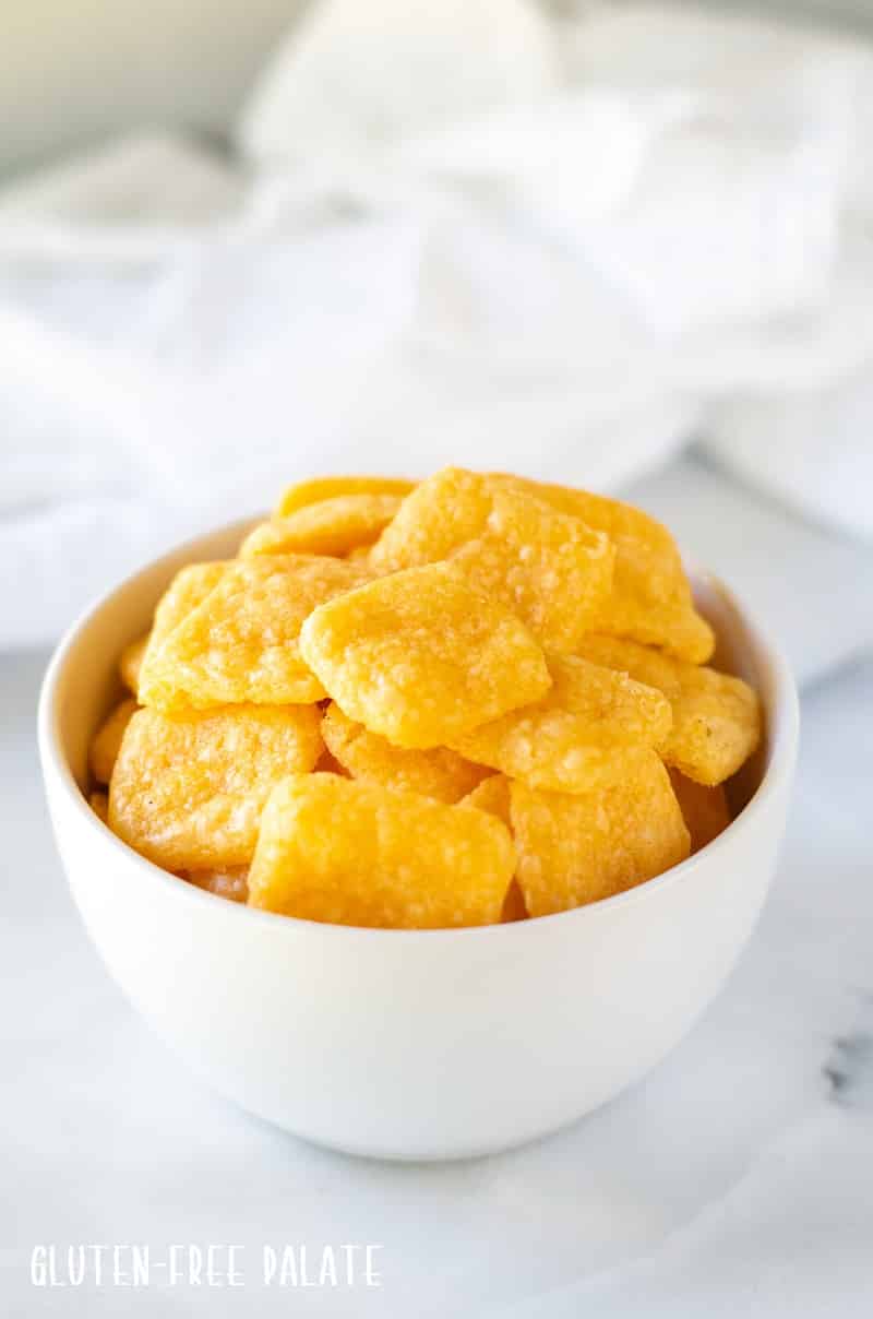 gluten-free cheese crackers in a white bowl