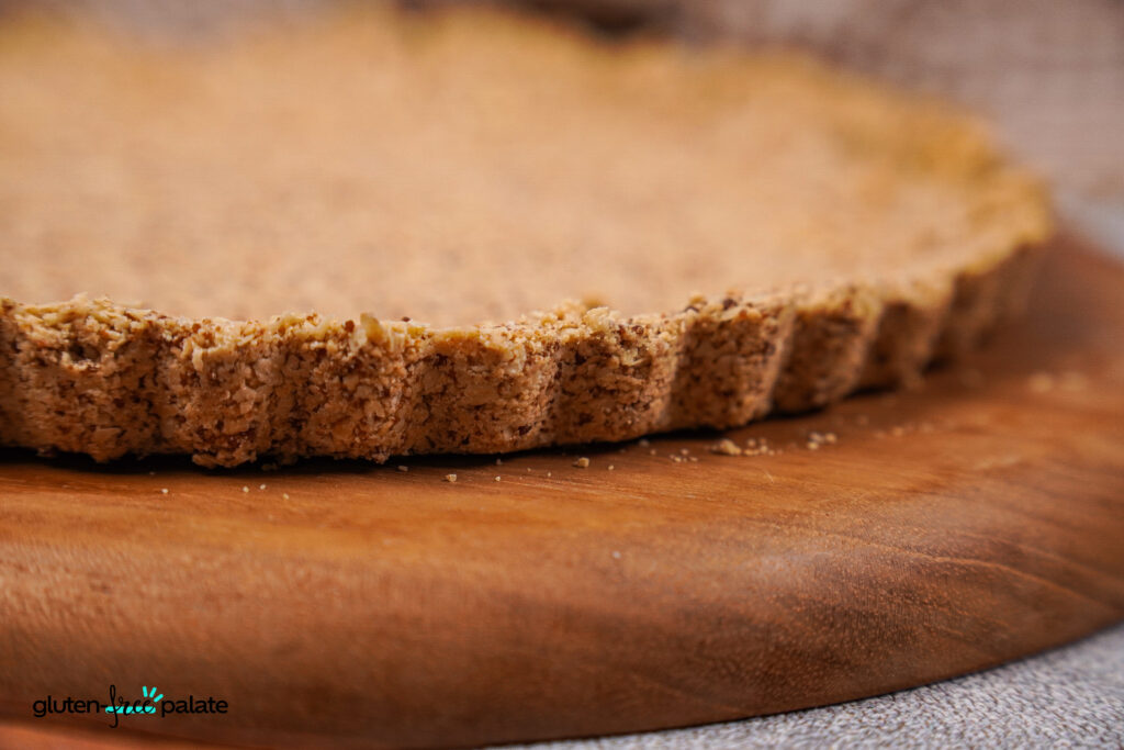 Here's a look at my gluten free graham cracker crust looks like from the side.